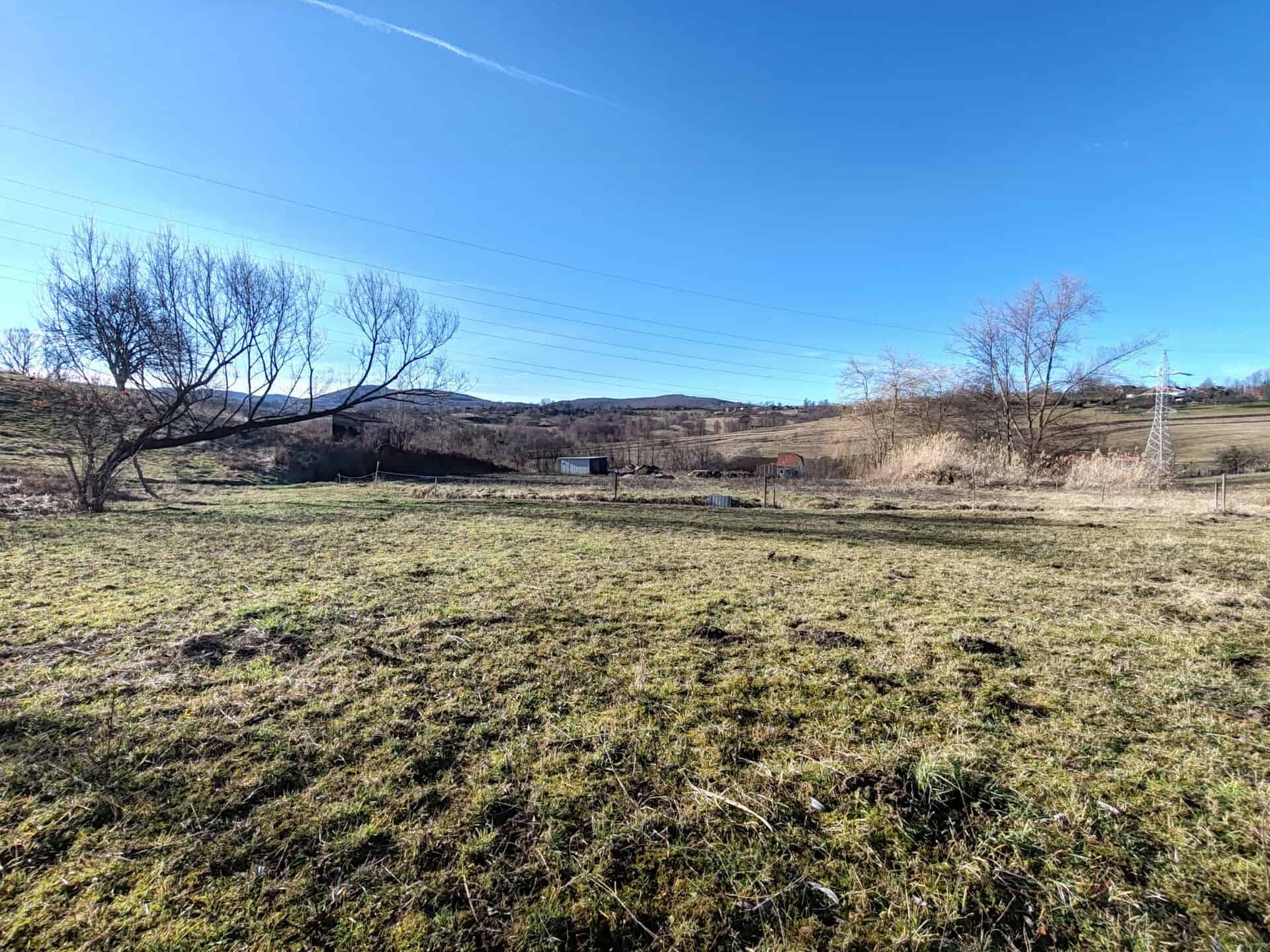 Teren de vânzare Bihor, 1.800 mp cu deschidere, peisaj rural și potențial recreativ